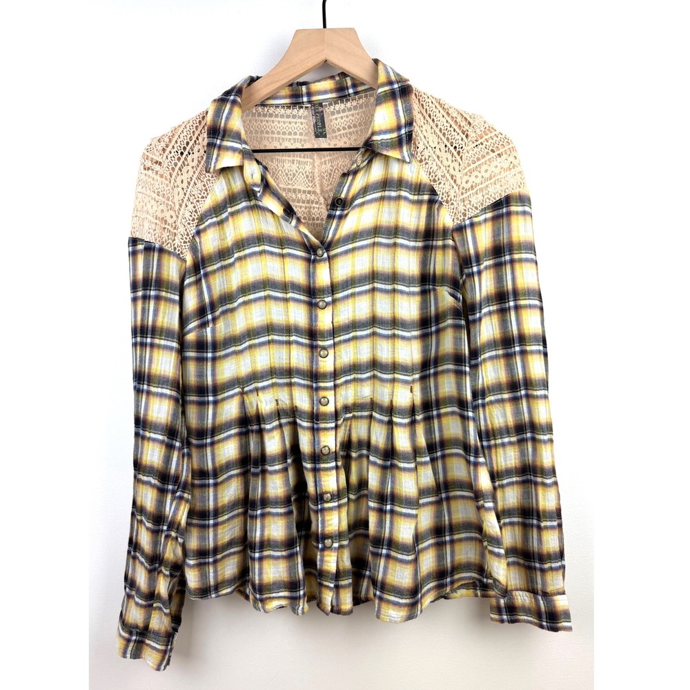 Free People Plaid Crochet Lace Shoulder‎ Button Down Shirt size 4